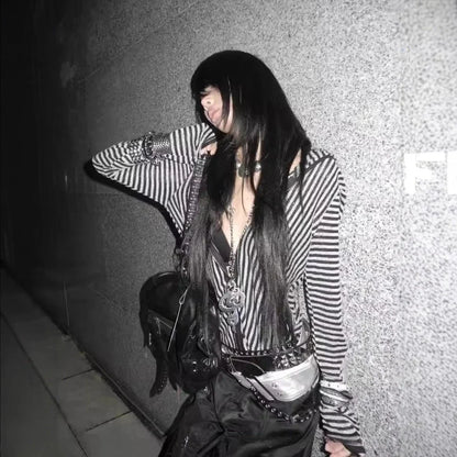 Black and white striped long-sleeved hoodie with studded details hip hop y2k stripe harajuku hip hoodie grunge goth style
