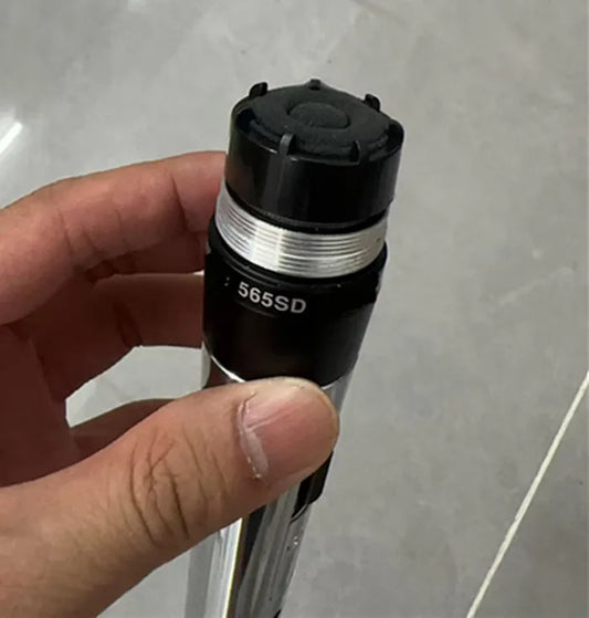 Black and silver dynamic 565sd microphone karaoke handheld wired microphone professional with textured grip
