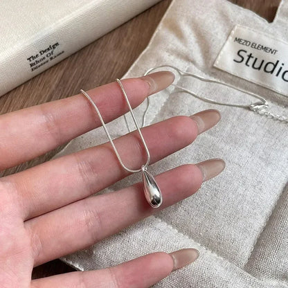 Hip Hop Earphone Punk 2025 Fashion Pendant Necklace for Women Man Unisex Metal Headphone Chokers Necklaces High Street Jewelry