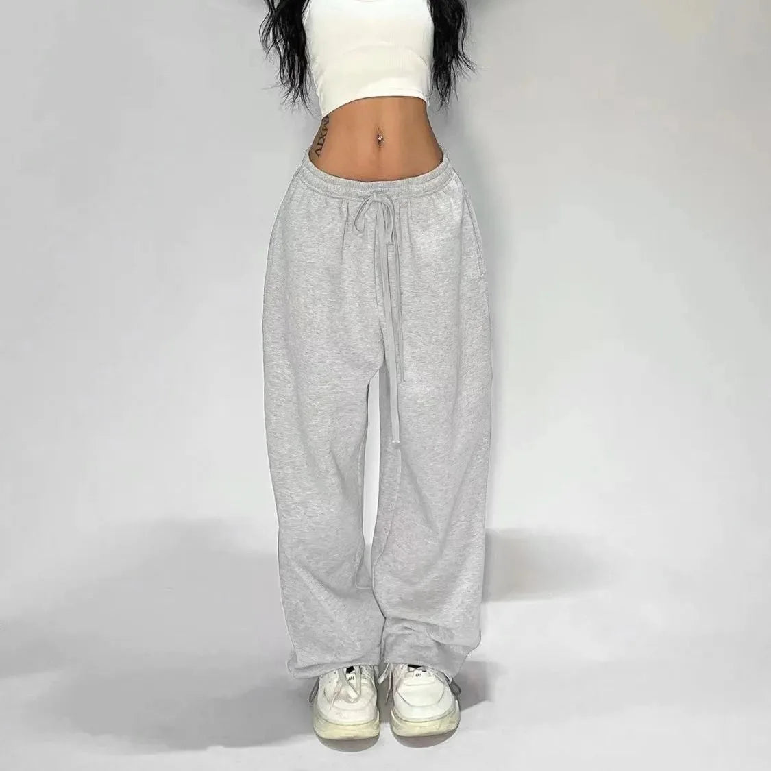 Woman American Hip Hop Wide Leg Joggers Street Dance Casual Sweatpants Retro Loose Fit Comfortable Trendy Athletic Style