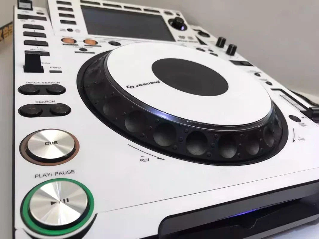 White protective skin sticker for Pioneer cdj-2000 with black platter and silver metallic knobs full panel cover