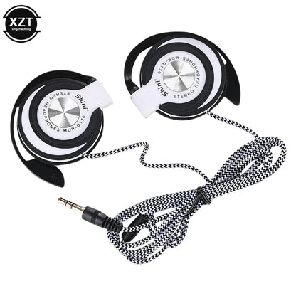 Black and white wired headphones hifi with silver metallic center and adjustable ear hook for heavy bass music listening