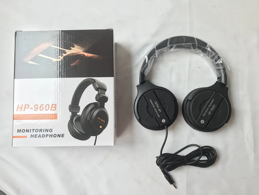 Black matte finish over ear wired professional studio headphone hp-960b with padded headband music headset earphone for DJ