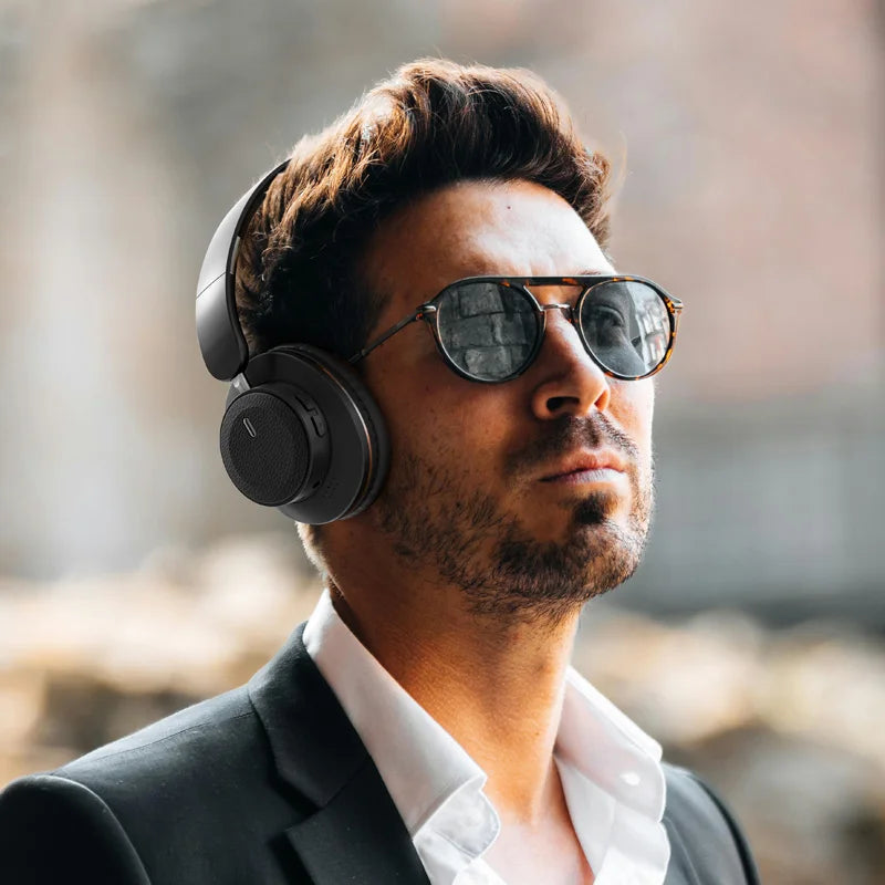 Black wireless tv headphones with usb adaptor stereo foldable helmet design and bluetooth 5.0 for samsung tv pc